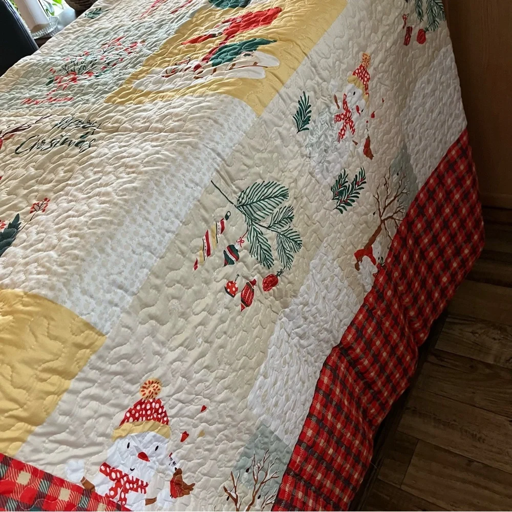Mar Cielo Holiday California King Quilt with Pillow Shams